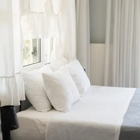 Egee בית הארחה Néa Péramos