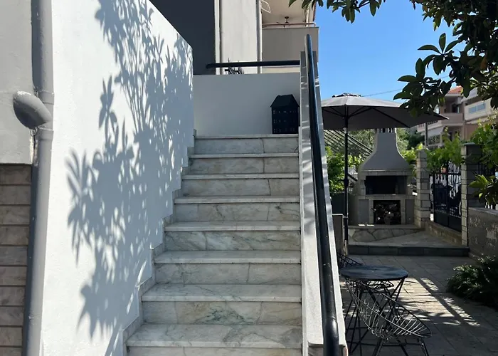 Egee Pensiune Néa Péramos